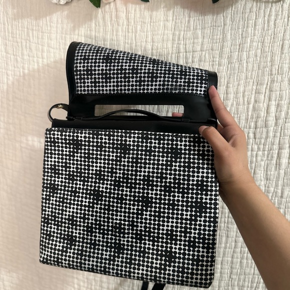 Kate Spade Black and White Crossbody Bag with Checkered Pattern - Picture 3 of 4